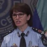 Tiranija: Australijski policajci zahtevaju od javnosti da cinkare susede koji su „anti-vladini ili veruju u teorije zavere o COVID-19“