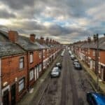 NOVA infekcija se širi Britanijom- Preminulo 6 dece