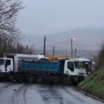 SRBI sa Severa Kosova deveti dan na barikadama- Iz cele Srbije krenula podrška ka Jarinju