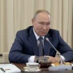 PUTIN potpisao zakon! Od danas nema više LBGT propagande, pedofilije i promene pola u Rusiji