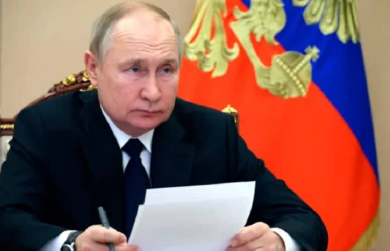 Vladimir Putin: Treba analizirati iskustvo i taktiku delovanja zemalja NATO-a i  uključiti ih u obuku ruske vojske