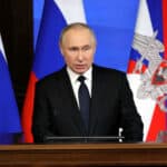 Stigao odgovor: Putin potpisao Ukaz o specijalnim merama na graničnu cenu za rusku naftu i naftne derivate