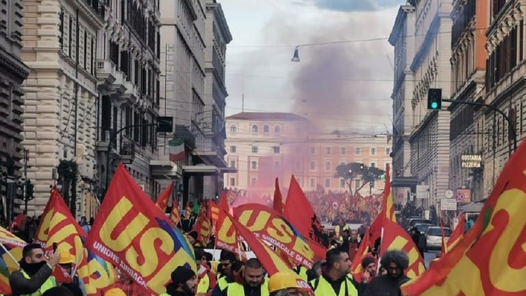  Mediji ovo skrivaju! Velike demonstracije u Rimu protiv slanja oružja Ukrajini