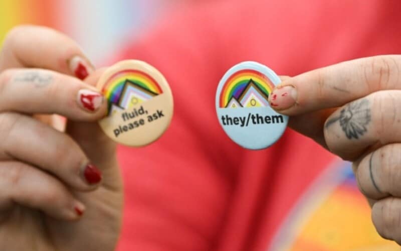  LGBTQ politička korektnost: Univerzitet zahteva upotrebu željenih zamenica odnosno načina oslovljavanja
