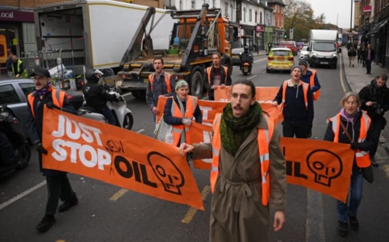  Eko Aktivisti „Samo zaustavite naftu“ priznaju da koriste benzince i tvrde da nisu licemeri