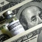 PFIZER mora da plati odštetu milionima zbog nuspojava vakcinacije (VIDEO)