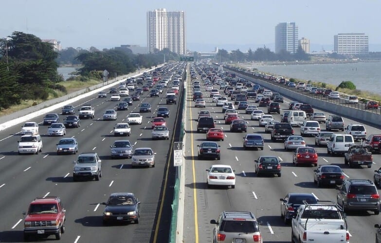  SAD: „Veliki Brat“ će pomno pratiti gde se vozite – Zakon o infrastrukturi postavlja prekidače za isključenje u sva nova vozila