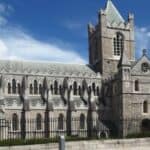 IRSKA razmatra da pretvori CRKVE u škole za ukrajinsku decu