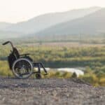 Čovek iz Britanije koji je paralizovan nakon što je primio vakcinu protiv COVID-a dobio kompenzaciju 15 meseci kasnije