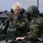 BILD: Nemačka ministarka odbrane Kristin Lambreht podnosi OSTAVKU
