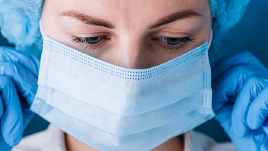 LEKAR u Nemačkoj osuđen na 2 godine zatvora zbog pisanja izuzeća za NOŠENJE MASKI