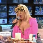 Jovana Jeremić pokušala maksimalno da se "uvuče" Vučiću i to koristeći sopstveno nevaspitanje (VIDEO)