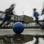 U Engleskoj za 39% raste broj dece kojoj je potrebna pomoć zbog ozbiljnih problema sa mentalnim zdravljem