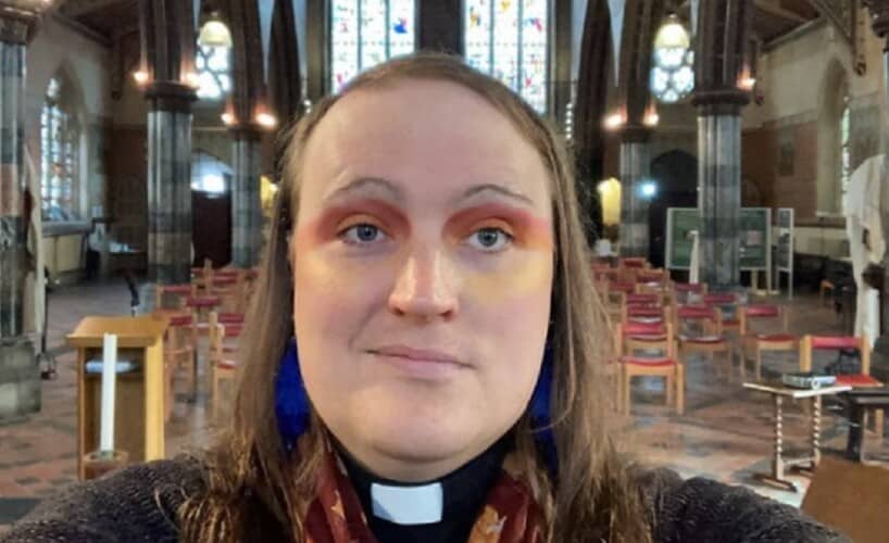  Engleska crkva dobila prvog rodno nebinarnog sveštenika