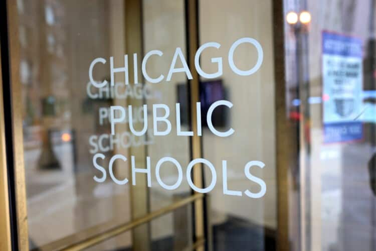  Istraga otkriva: Samo u Čikagu školski nastavnici zlostavljali preko 300 dece