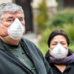 NOVA STUDIJA: Ružni i neprivlačni ljudi verovatno će nastaviti da nose MASKE