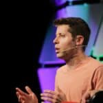 Direktor OpenAI kreatora ChatGPT-a priznaje da je veštačka inteligencija programina da uništi slobodu čovečanstva