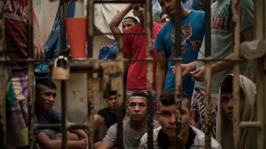 Predsednik Brazila naložio policiji da u zatvor strpa one koji se ne vakcinišu: "Čeka ih do 8 godina zatvora"