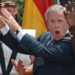 Džordž Buš smatra da bi SAD trebalo da "uđu u rat" u Ukrajini