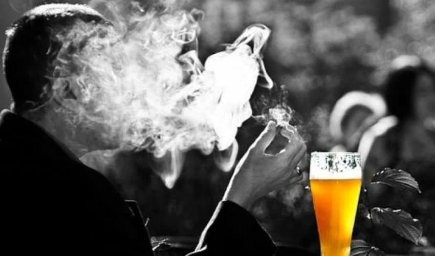  Pokreće se zakon o zabrani pušenja u zatvorenom prostoru – I dr Radovanović zagovara ovu “ideju”