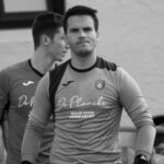 Odbranio penal i pao! "IZNENADA" preminuo golman (25) u sred utakmice