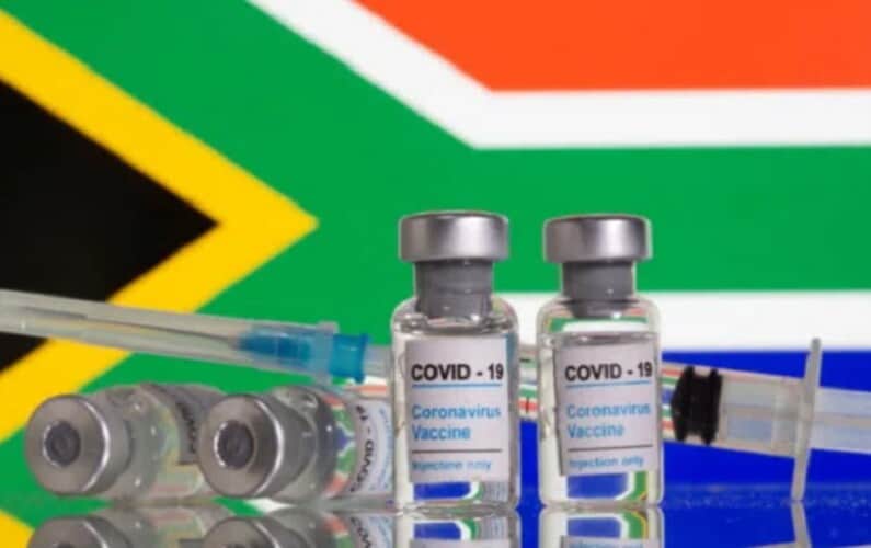  Mejnstrim mediji u Južnoj Africi: Pozivi da se ODMAH zaustavi vakcinacija zbog zabrinutosti za bezbednost