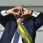 Brazilski predsednik uvodi obaveznu vakcinu protiv COVID-a za svu decu: "Ako treba i 50 da primite, primićete"