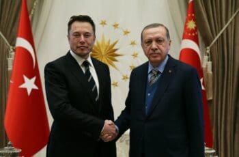 Erdogan obio ILONA MASKA koji je ponudio pomoć nakon razornog zemljotresa