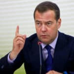 MEDVEDEV: Nastavak upumpavanja oružja u Ukrajinu dovešće do GLOBALNE katastrofe