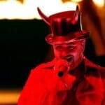 ČIST SATANIZAM! Pogledajte najnoviji nastup poznatog pevača na dodeli Gremi nagrada (VIDEO)