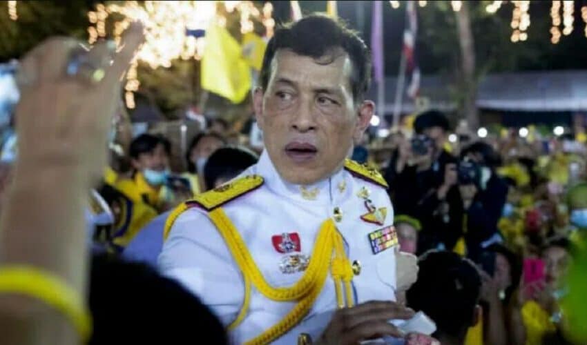  Tajland zabranjuje Pfizer jer je ćerka Kralja još uvek u komi nakon bustera! Sledi poništavanje ugovora