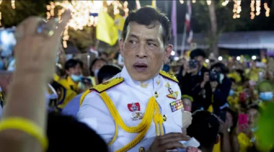 Tajland zabranjuje Pfizer jer je ćerka Kralja još uvek u komi nakon bustera! Sledi poništavanje ugovora