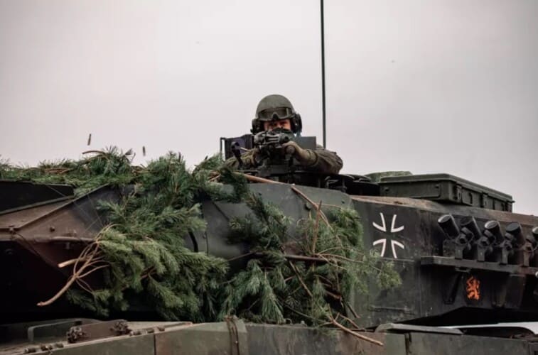  PUTIN: “Dugo posle Drugo Svetskog Rata Rusiji se ponovo preti NEMAČKIM tenkovima”