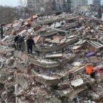 Senatorka optužuje Svetski Ekonomski Forum za izazivanje zemljotresa u Turskoj nakon što je Erdogan uznemirio Klausa Švaba