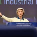 Ursula fon der Pfizer: "Borba protiv klimatskih promena je OBAVEZA"