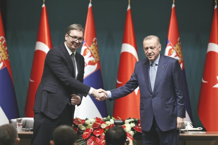  Vučićev prijatelj po sakou i diktaturi Erdogan: “Podržavamo ulazak Kosova u NATO i EU”