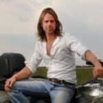 Direktora škole u Engleskoj pratila antiteroristička služba jer je izrazio zabrinutost zbog vakcinisanja dece protiv COVID-a