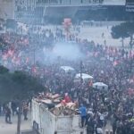 Skoro milion demonstranata na ulicama širom Francuske! SVE GORI! Vatrogasci stali na stranu naroda (VIDEO)