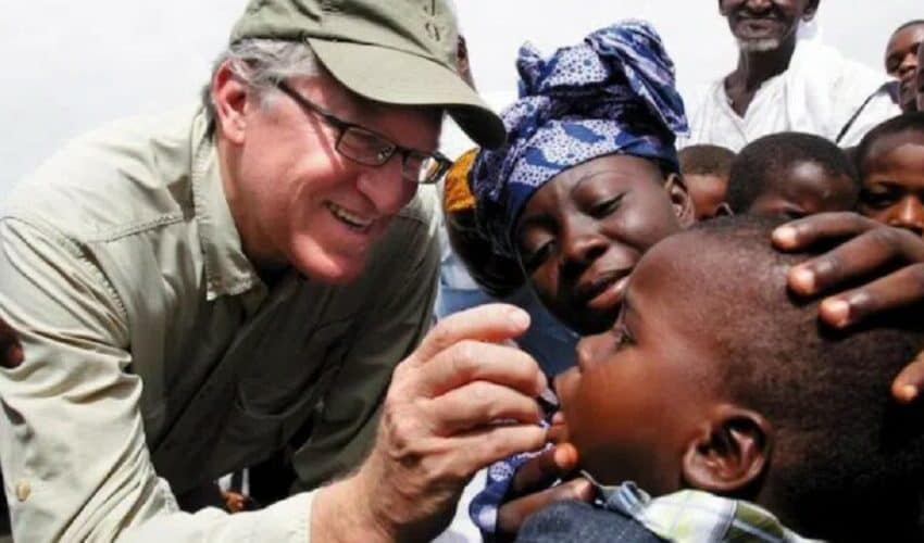  KRITIČNO! Nova Gejtsova vakcina protiv poliomijelitisa ostavlja AFRIČKU DECU paralizovanom