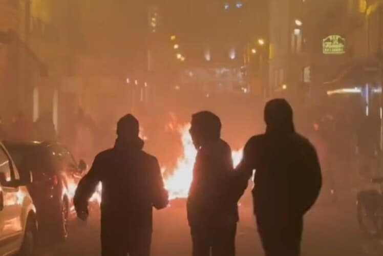  KREĆE HAOS! Pariz već gori nakon zbog Makronove reforme: “Zapalićemo zemlju i dići sve u vazduh” (VIDEO)