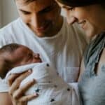 Velika Britanija: Izbacuju reči "majka" i "otac" iz rečnika