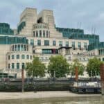 Britanske službe počinju da koriste veštačku inteligenciju za otkrivanje stranih pretnji i borbu protiv "dezinformacija"