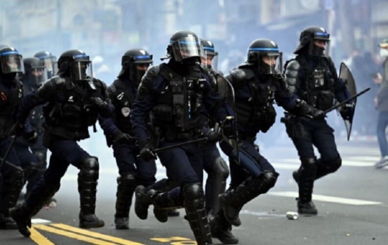  Francuska najavljuje masovnu mobilizaciju policije