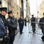 Policija Njujorka raspoređuje hiljade policajaca u pripremama za hapšenje Trampa