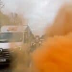 Masovni štrajkovi u Francuskoj: Blokirani avionski, drumski i železnički sadržaj, škole, rafinerije, luke...(VIDEO)