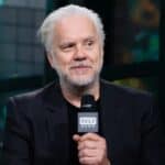 Tim Robins podržava Vudija Harelsona o Covid narativu: „Vreme je da se prekine ova šarada“