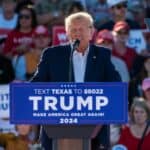 Tramp: Ili ćemo Mi uništiti Duboku državu ili će ona uništiti Nas