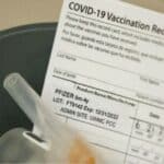 Majka tuži doktorku koja je navodno davala vakcine protiv COVID-19 deci bez pristanka