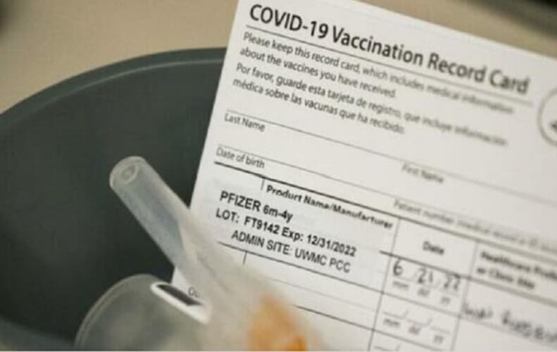  Majka tuži doktorku koja je navodno vakcine protiv COVID-19 deci bez pristanka