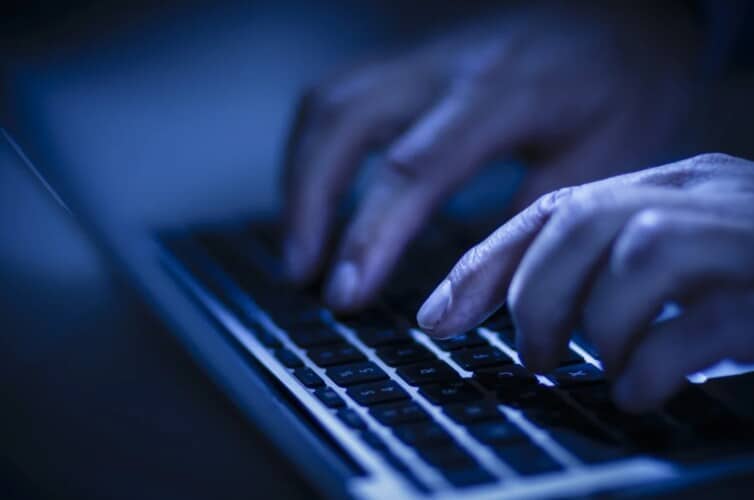  MI6 PROPO! Objavljen “tutorijal” kako da hakujete britanski sistem upozorenja